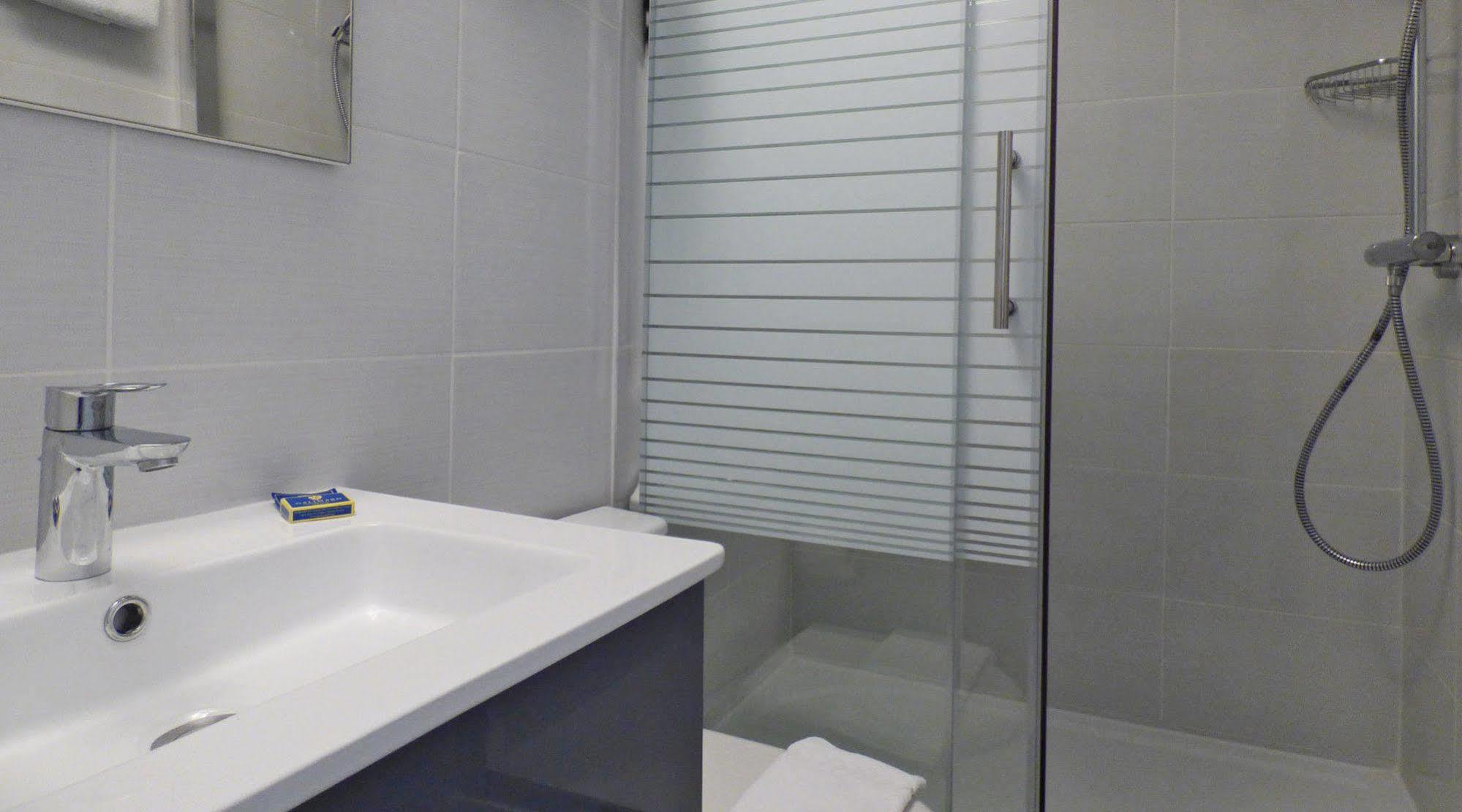 Hotel Au Reveil Des Cigales Saint Aygulf Zewnętrze zdjęcie
